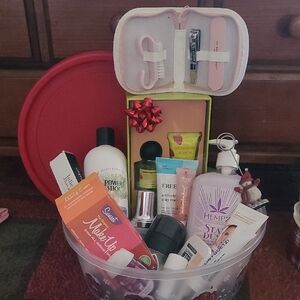 Assorted Beauty and Skincare Gift Set